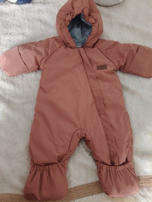 Продам осенний комбинезон
