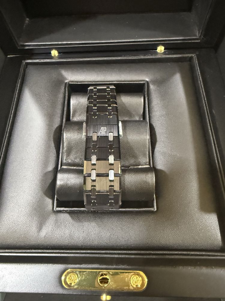 Audemars Piguet Royal Oak Chronograph Balck Ceramic