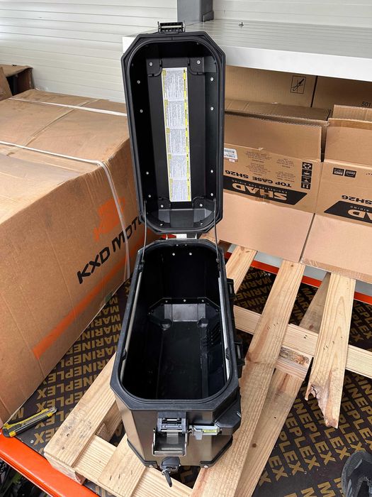 Portbagaj lateral stânga KForce