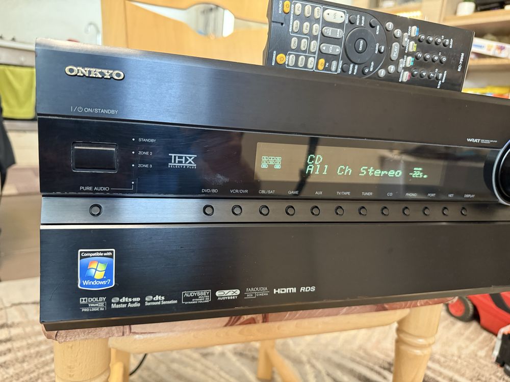 Onkyo TX-NR807 Мощен ресивър