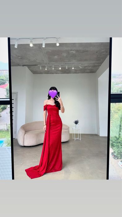 Блестящая вечернее платье