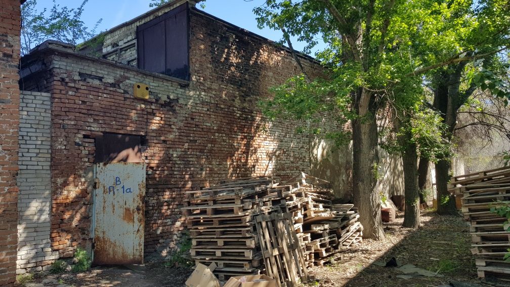 Сдам в аренду промышленные помещения  под любой  вид  в п. Зачаганск