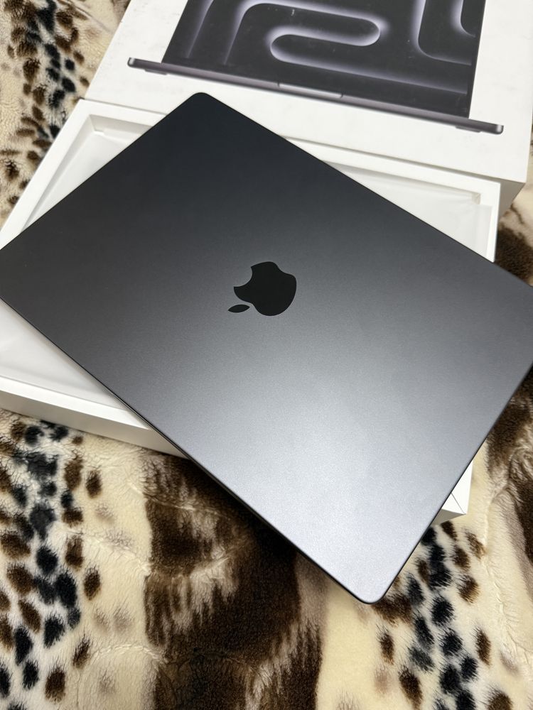 Срочно Apple MacBook Pro M4 16/512 gb, (M4, 10‑core)