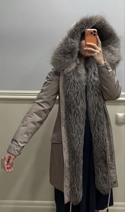 Зимняя парка Estimo с натуральной чернобуркой в идеальном состоянии