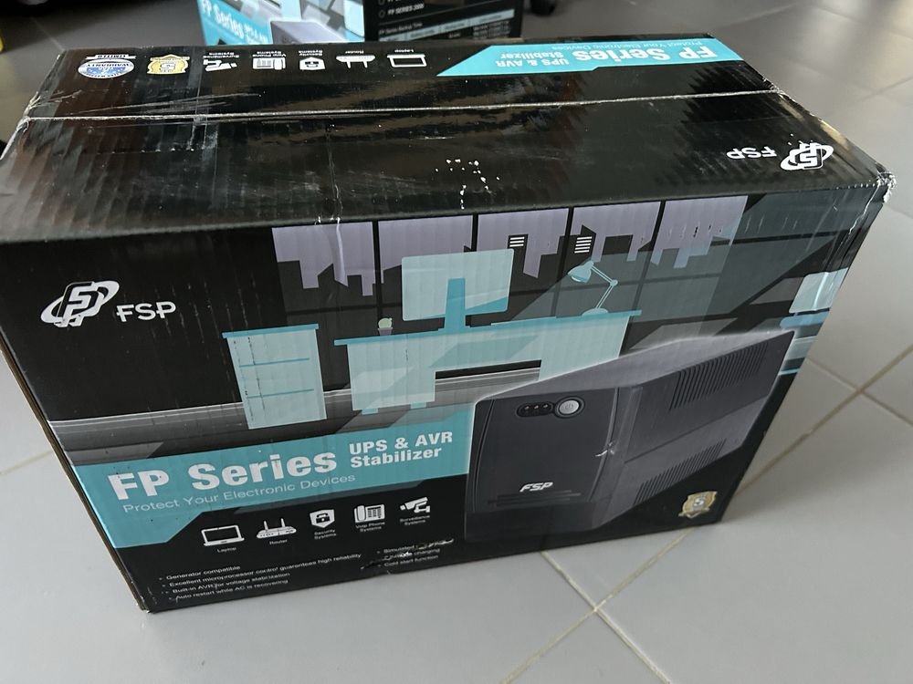 UPS FSP FP 1500, 4 prize schuko