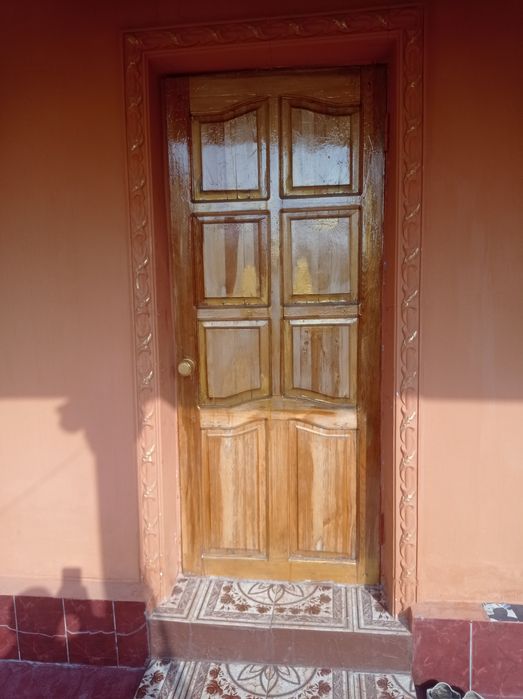 Двери и рамы из дерево