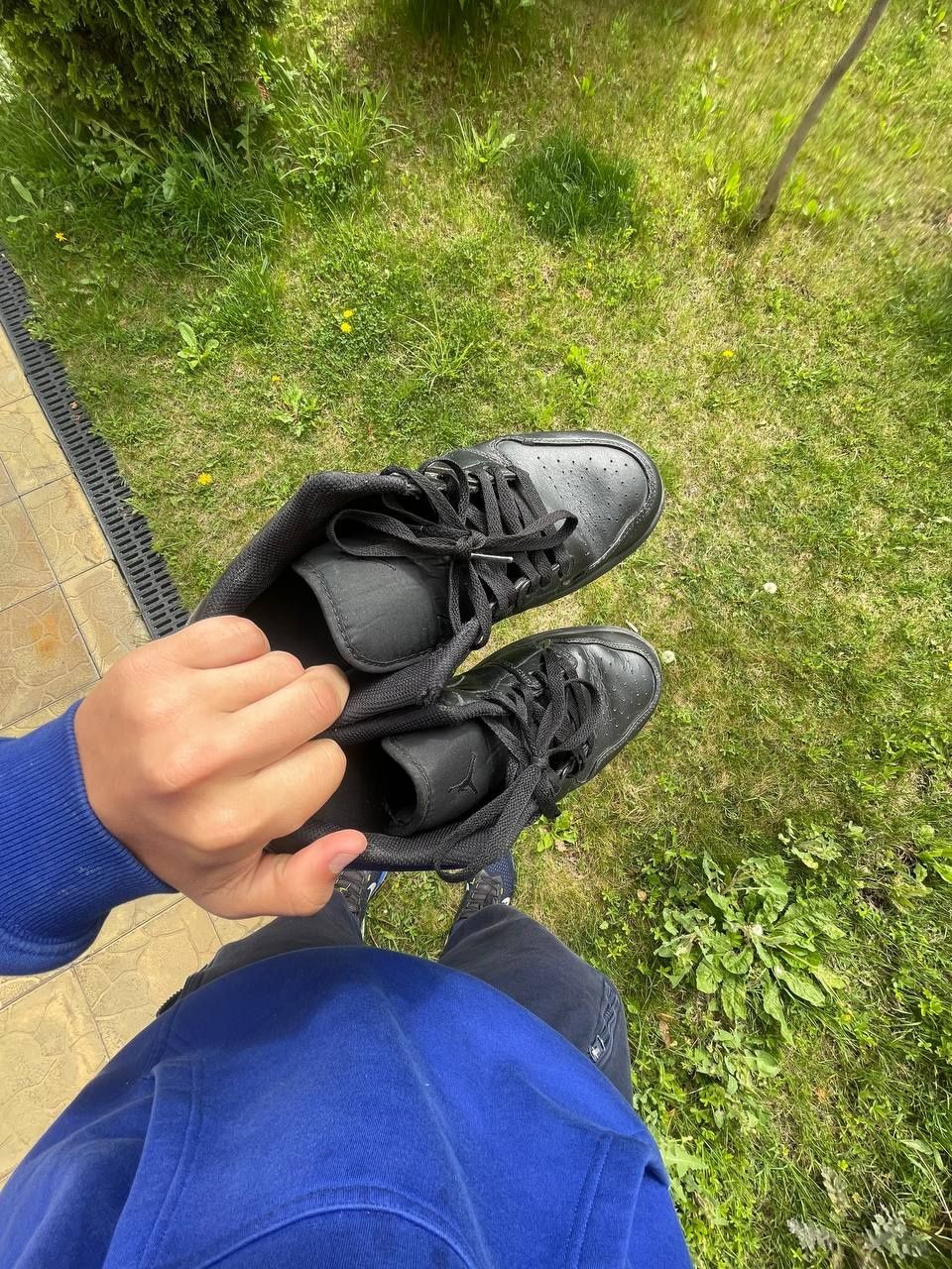 Продавам nike Jordan 1 
Nike 1 Jordan, triple black, 43 раз