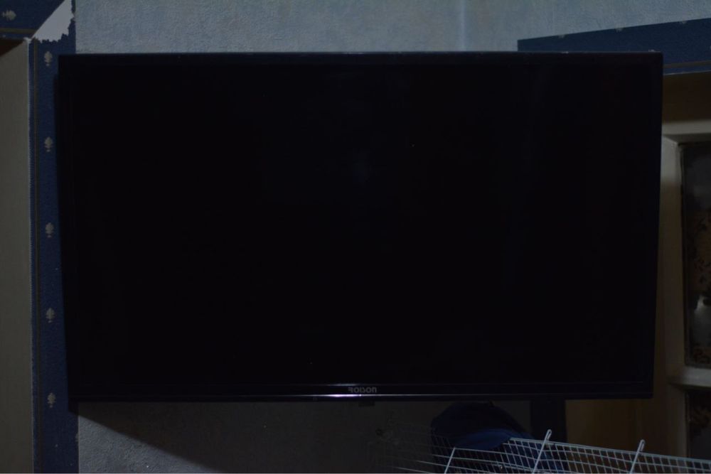 Продам телевизор Roison 32’