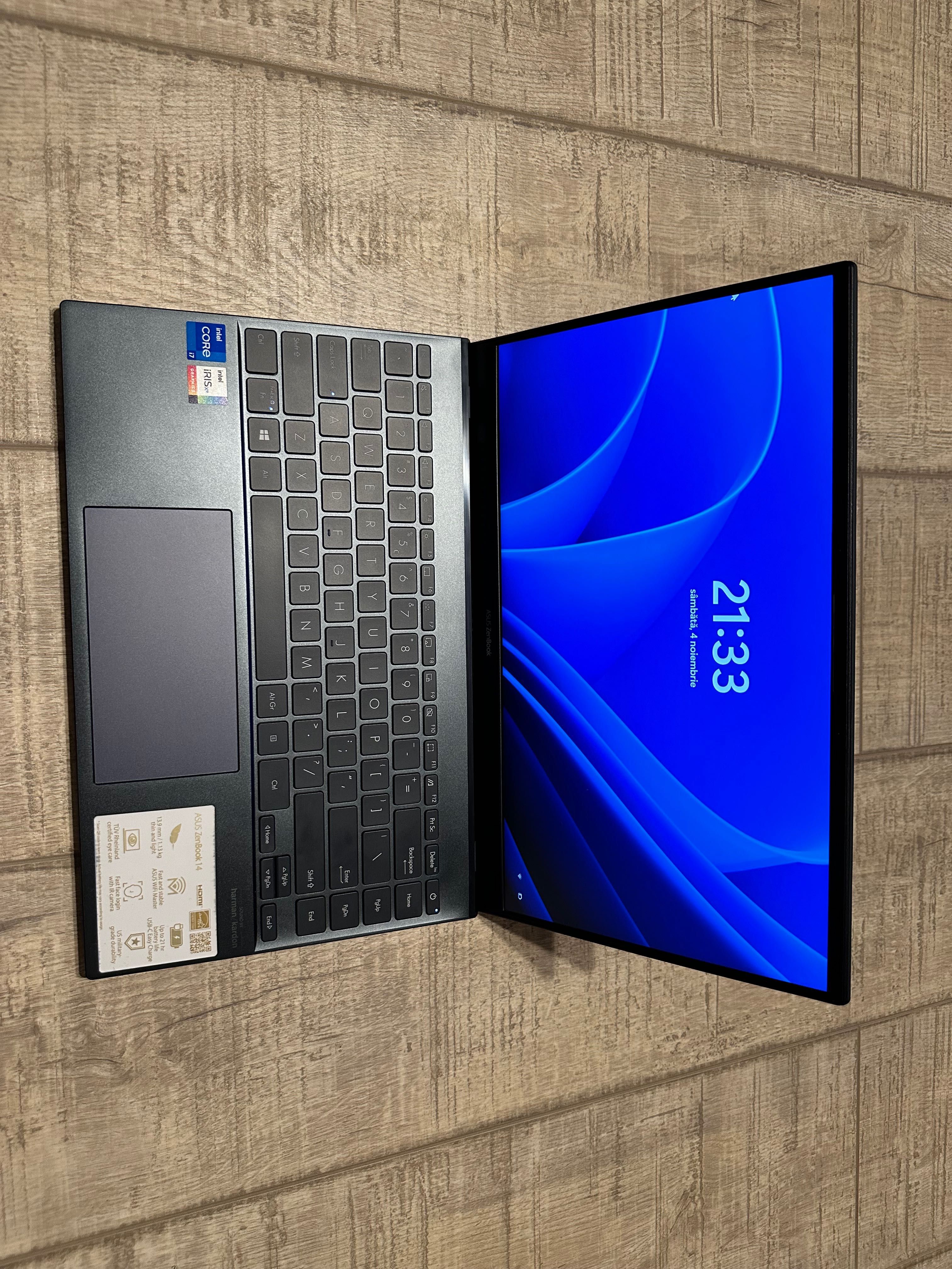 Asus Zenbook 14 XE425EA