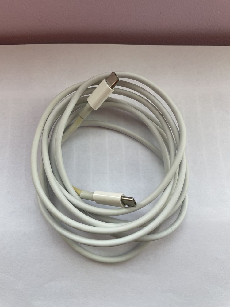 Cablu original Apple macbooc tip c lung de 2m.