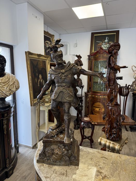 Doua statuete vechi din bronz masiv