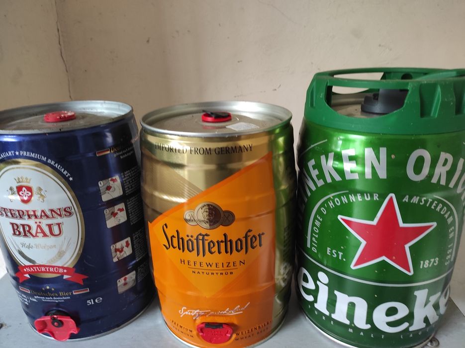 Празни буренца от Бира.