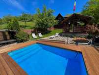 Închiriez cabana cu piscina, ciubar si sauna