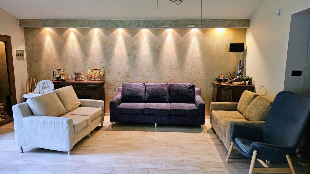 Продавам комплект от 3 дивана