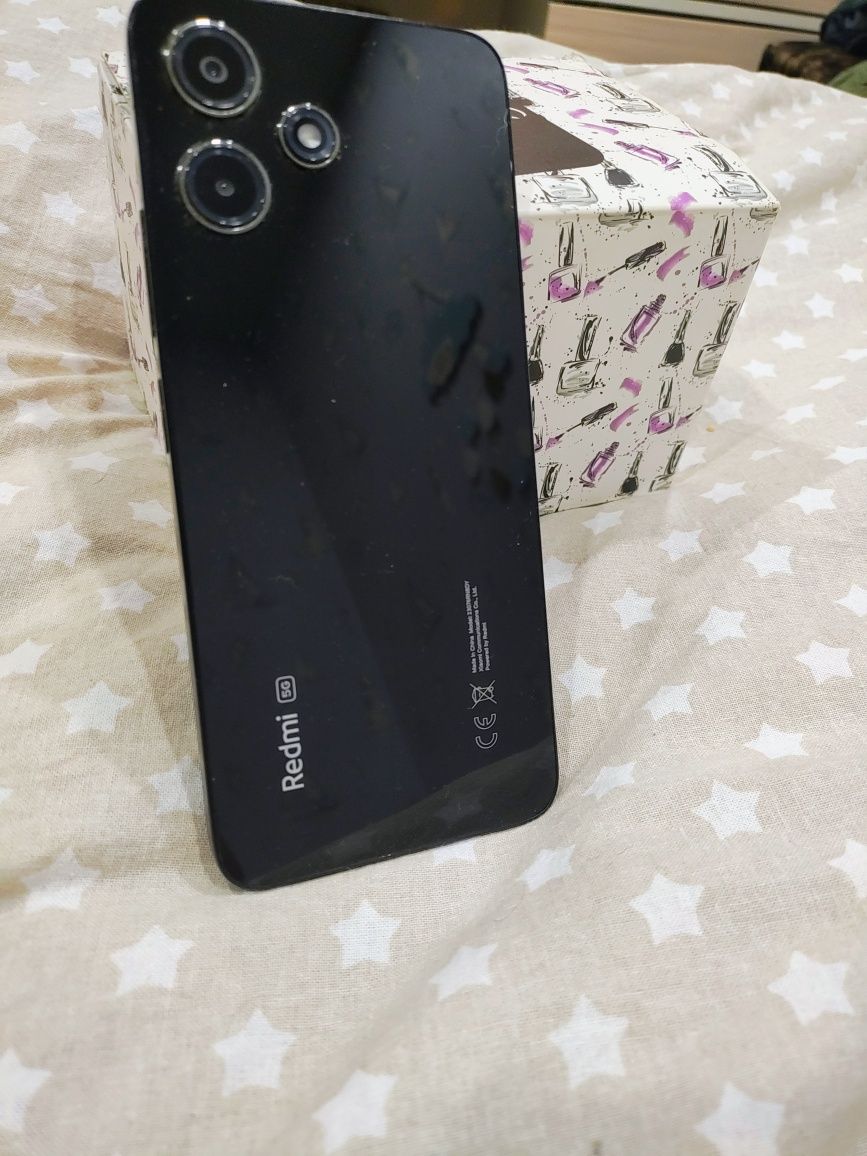Redmi 12 5G телефон