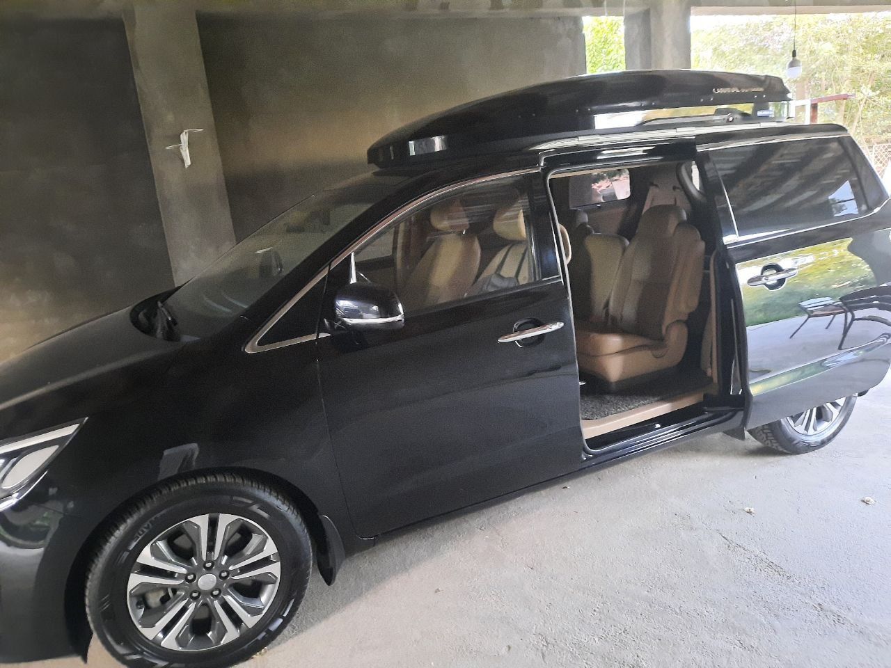 Продаётся KIA carnival