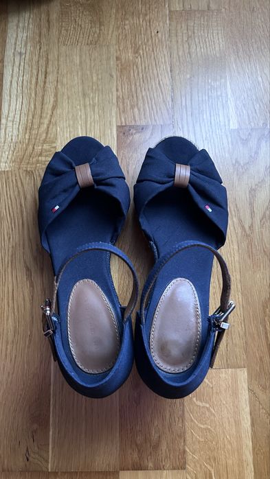 Sandale Tommy Hilfiger 37