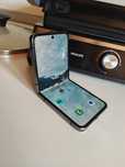 Samsung Zflip 4 telefon pliabil