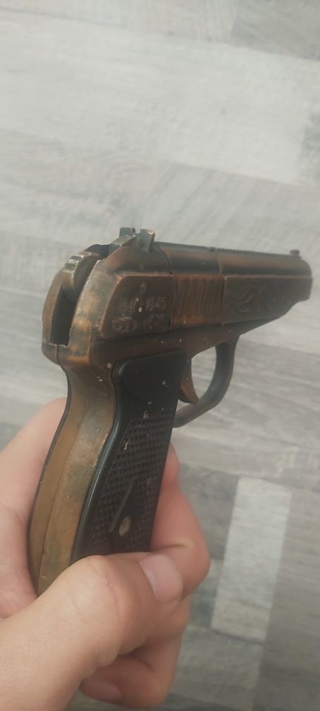 Метална играчка Makarov VTG PM Cap Gun СССР 40 WW2 1985 Pistol Pistons