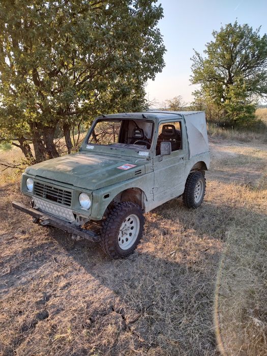 Vând Suzuki Samurai de teren