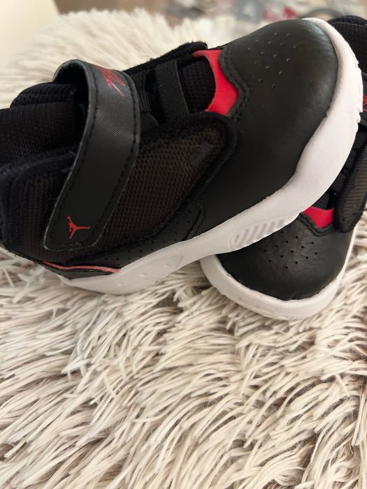 Adidasi jordan copii