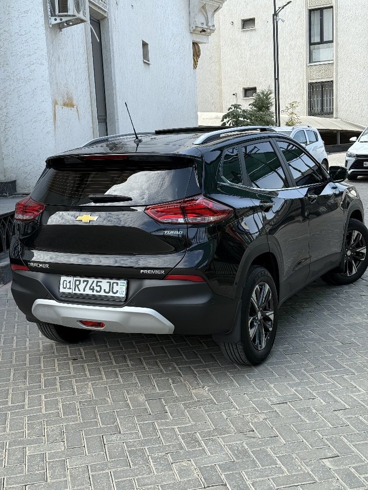 Tracker premier 2023-yil 17000$