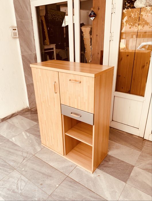 Ретро дървен шкаф от 90-те в отлично състояние