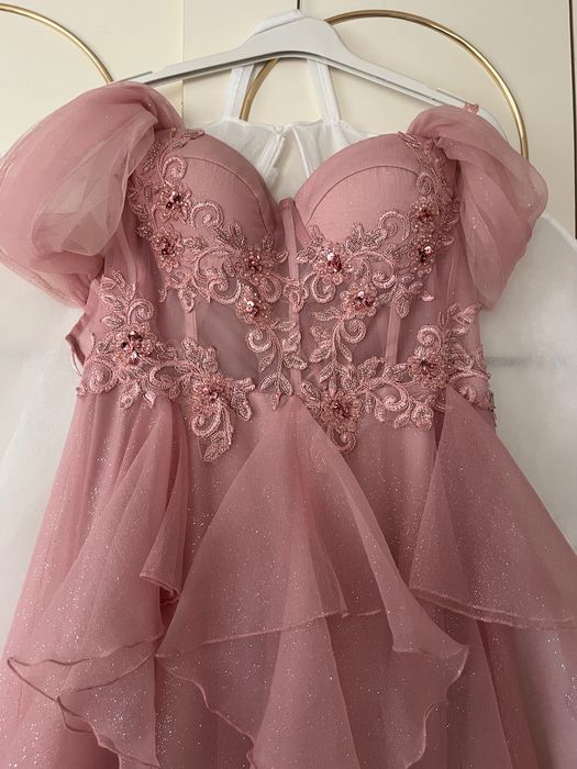 Елегантна розова рокля – като нова, носена само веднъж