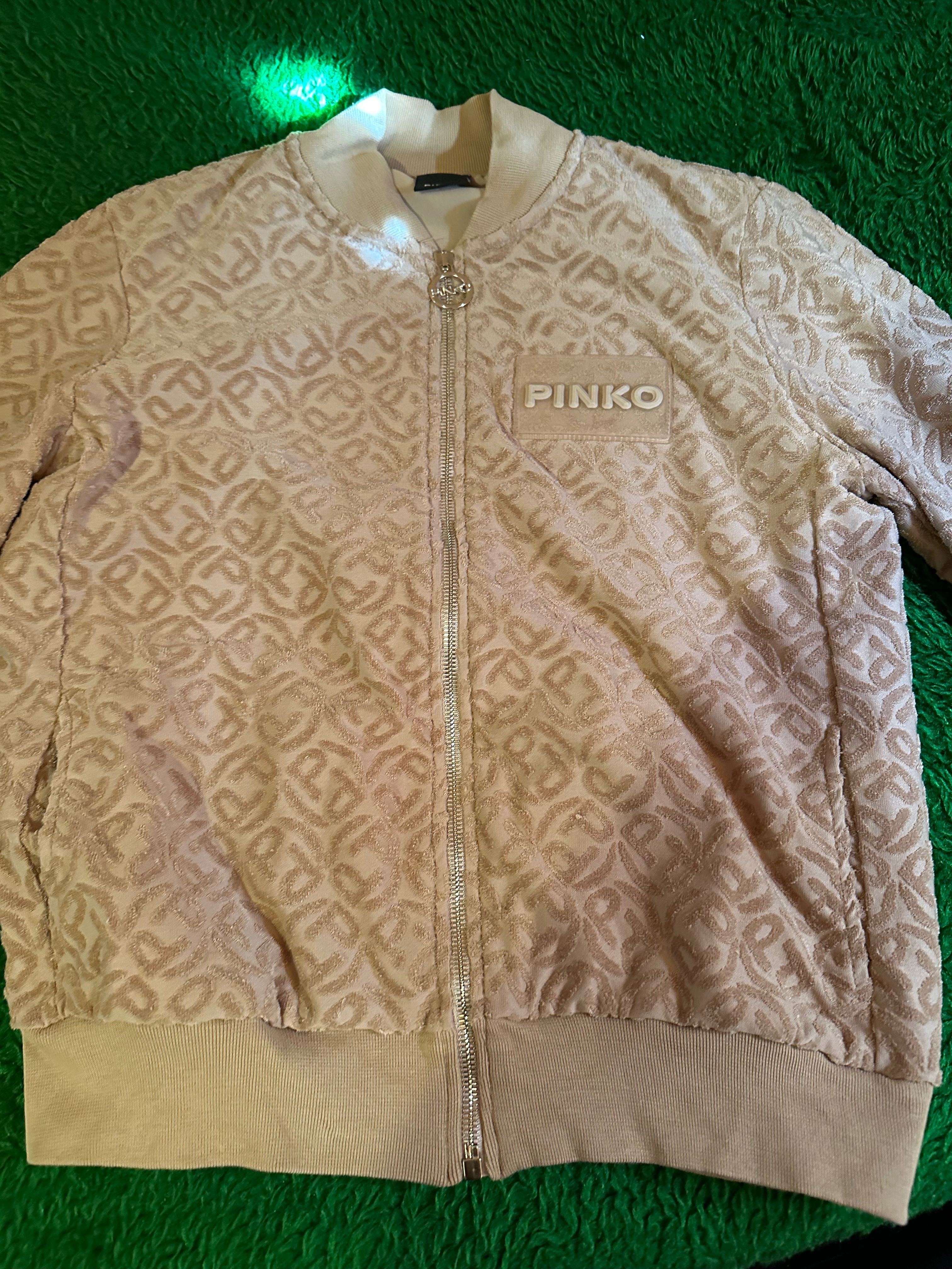 Анцунг Pinko ……………