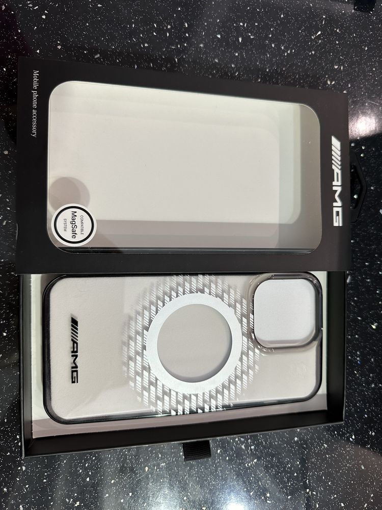 Husa AMG pentru iphone 15 pro max , MagSafe