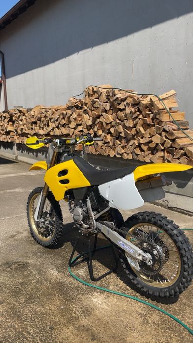 Cross Suzuki RM125