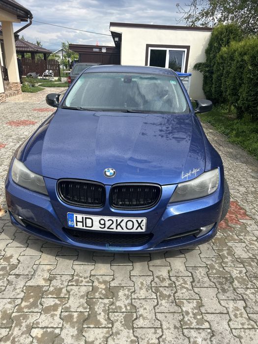 Vând BMW 318 2009