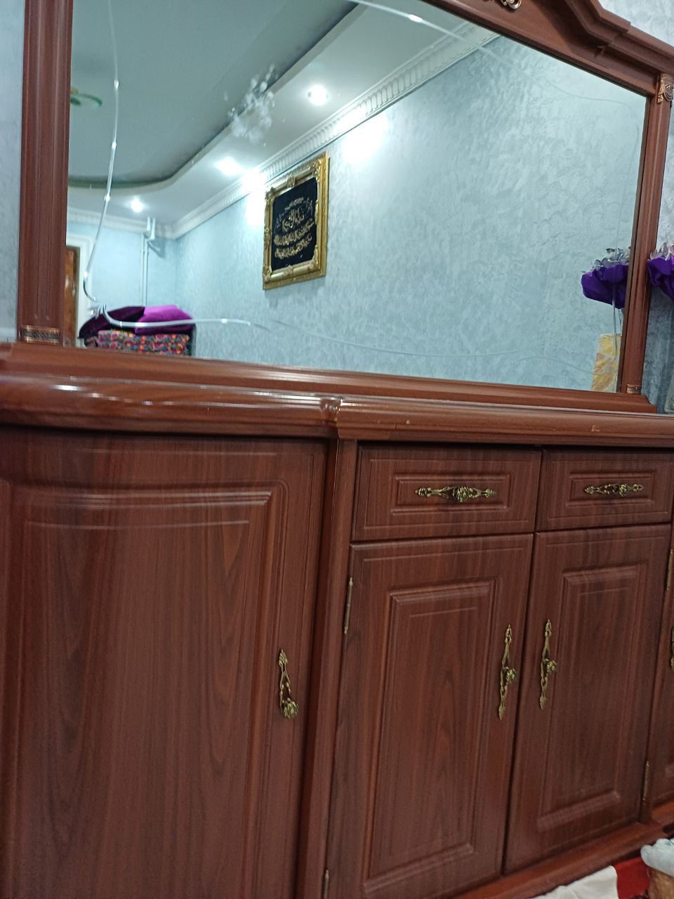 Продаётся: Классический комод с зеркалом из МДФ