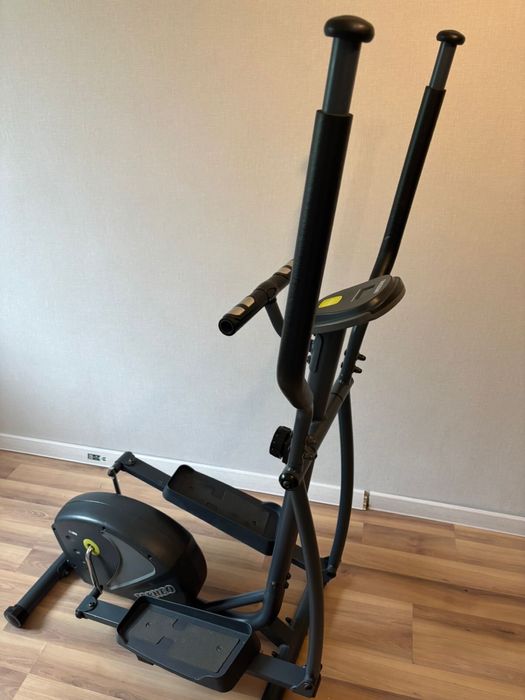 Тренажер лыжный ход продам в отличном состоянии