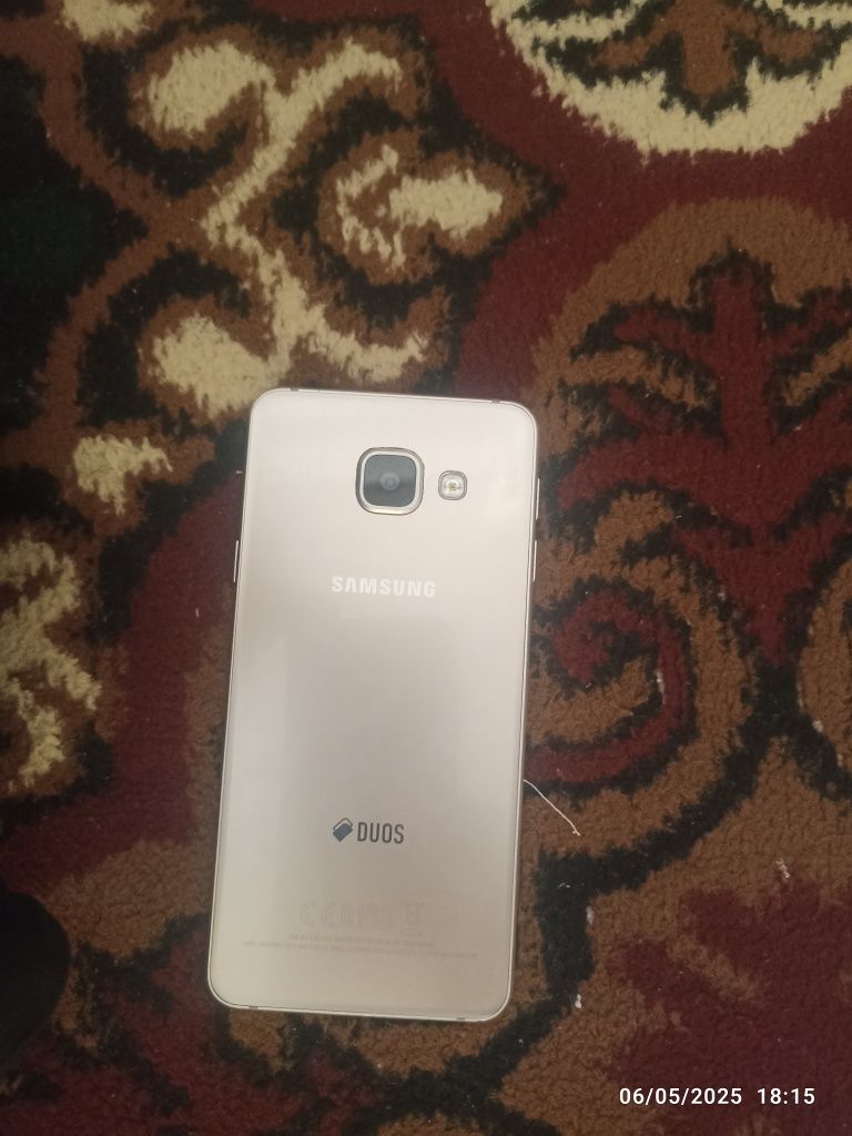 Samsung A 3  16 talik
