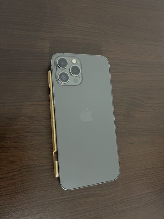 Продавам iPhone 12 Pro Max – 128GB | Отлично състояние