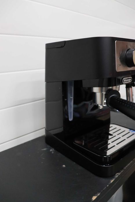 Еспресо кафемашина Delonghi Stilosa (EC 260.BK) 1100W