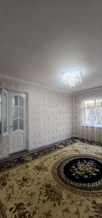 Qoraqamish 2/1. G'alaba bog'i yonida oilaga