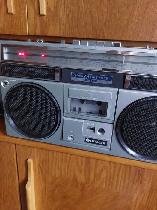 Vand radiocasetofon Hitachi