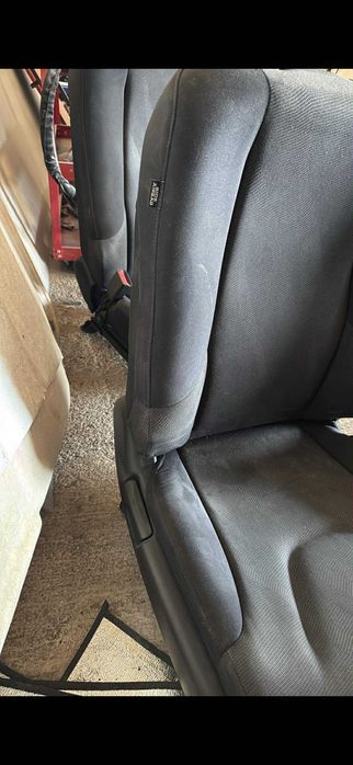 Продавам предна дясна седалка пасажерска за Honda Jazz 2010 г