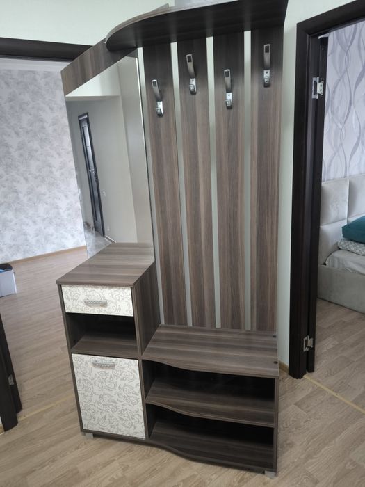 Прихожая в хорошем качестве.