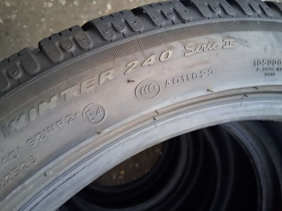 215 45 18 Pirelli 4броя зимни дот 2021г