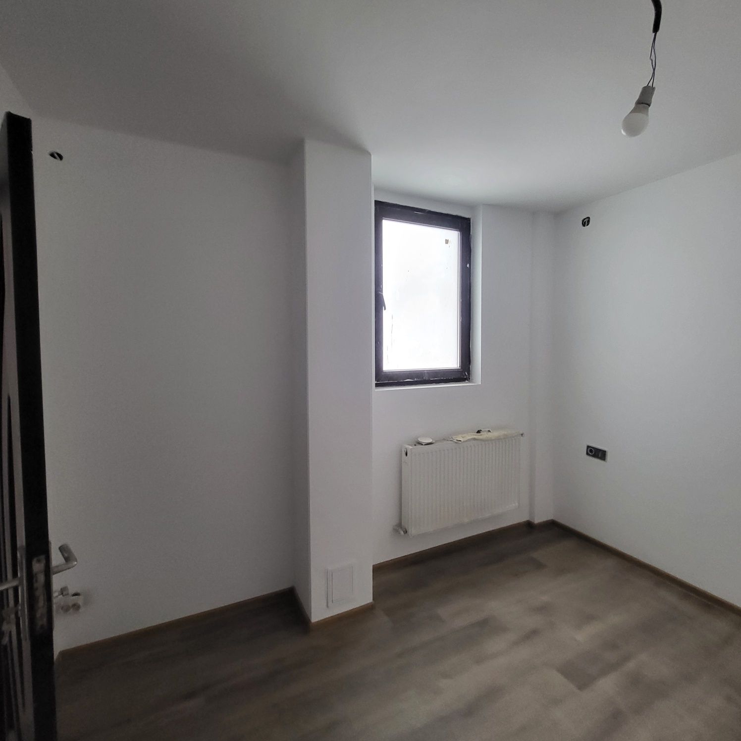Se vinde apartament-local birouri