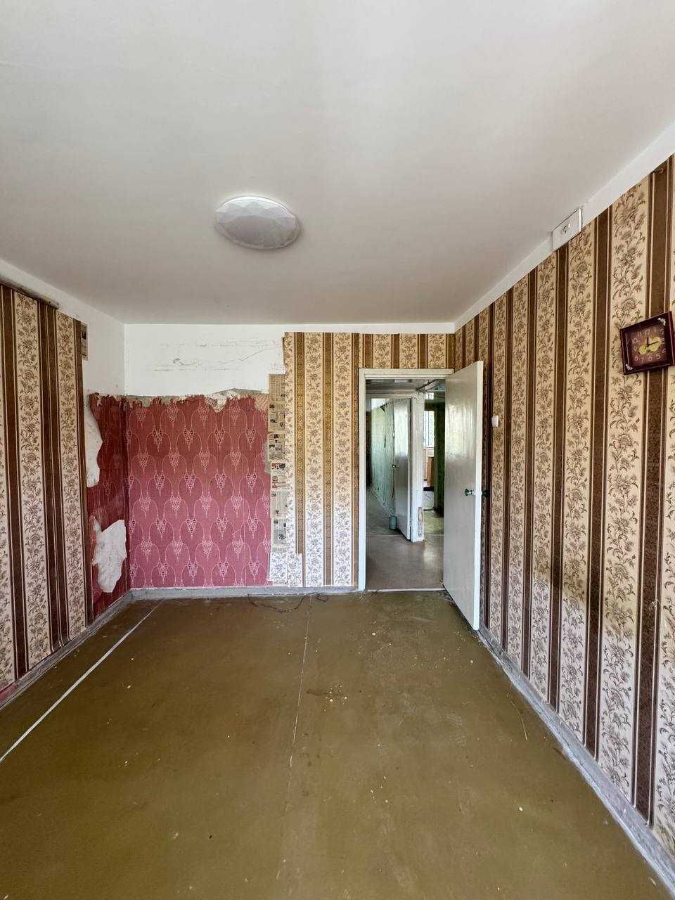 Срочно 3х квартира Динамо базарчикда сотилади 3 эт 38500$ га