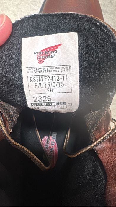 Тшо   Ботинка размер 37