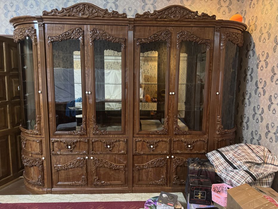 Горка шкаф для гостиной бу