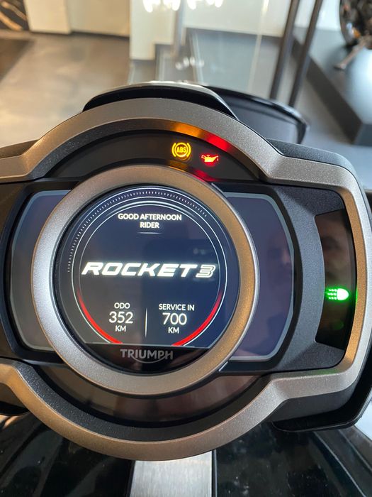 Motocicleta Triumph Rocket 3 Storm R Second 2025