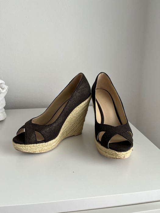 Платформи на Mango