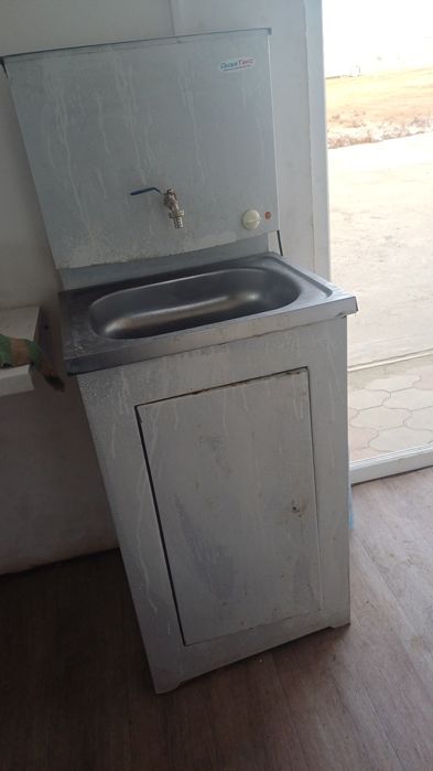 Умывальник 10000