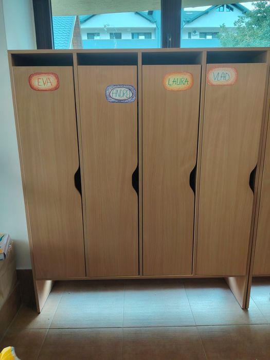Vestiar copii, dulap gradinita 4 usi